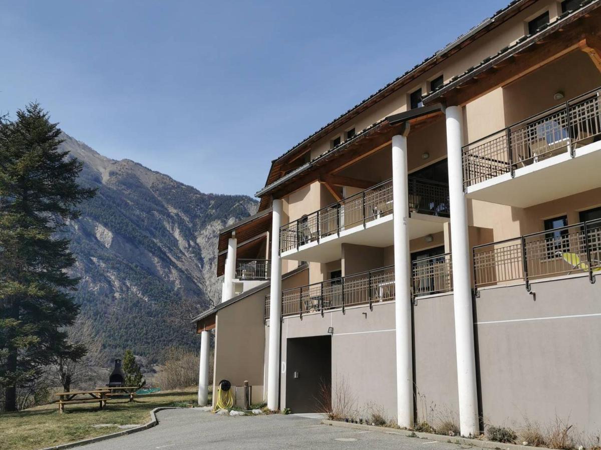 Studio 4 Personnes Avec Piscine Et Sauna - Residence Chateau Des Magnans - Jausiers - Fr-1-165B-45 Dış mekan fotoğraf
