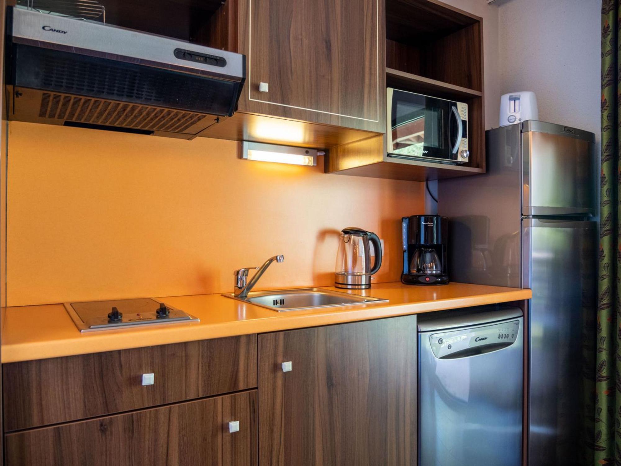 Studio 4 Personnes Avec Piscine Et Sauna - Residence Chateau Des Magnans - Jausiers - Fr-1-165B-45 Dış mekan fotoğraf